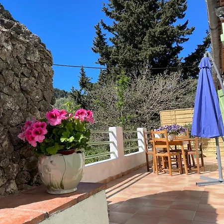 Holiday home Maison A La Naronne Bandol